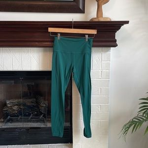 Athleta Elation 7/8 Tight in Green XS A3